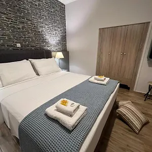 Anna Apartment